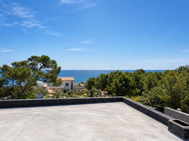 4 sypialnia Willa na sprzedaż w Cala Ratjada, Capdepera z basenem - 2 150 000 € (Ref: 10168604)