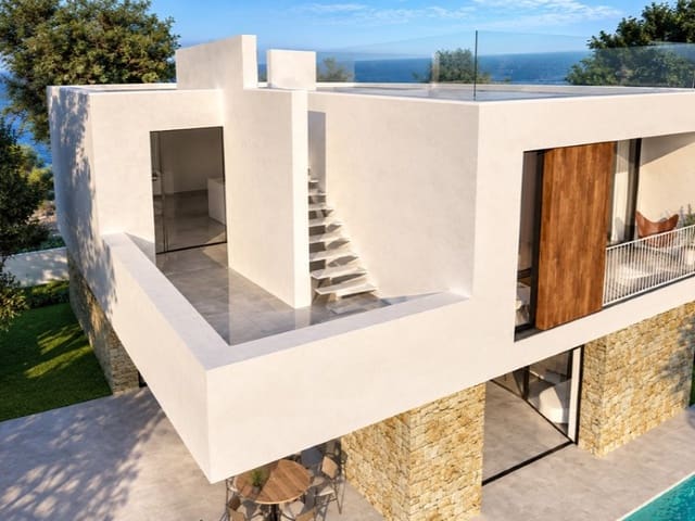 4 sypialnia Willa na sprzedaż w Cala Ratjada, Capdepera z basenem - 2 150 000 € (Ref: 10168604)