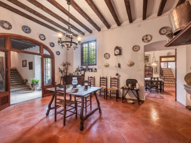8 slaapkamer Villa te koop in Fornalutx - € 2.700.000 (Ref: 10173527)