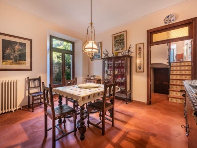 8 slaapkamer Villa te koop in Fornalutx - € 2.700.000 (Ref: 10173527)