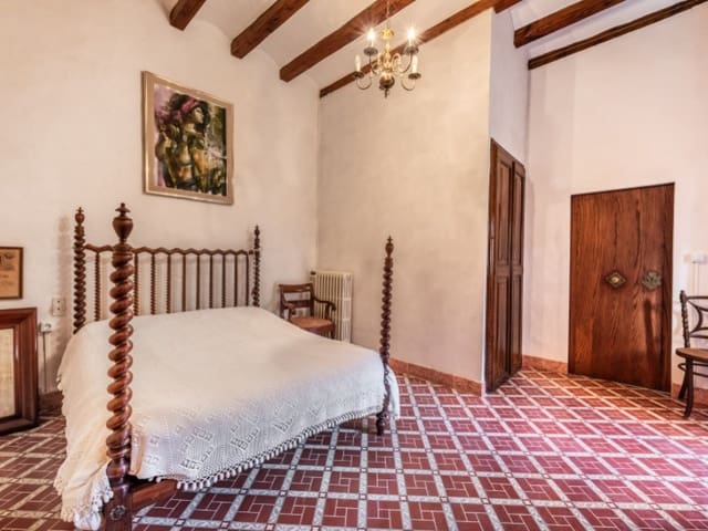 8 slaapkamer Villa te koop in Fornalutx - € 2.700.000 (Ref: 10173527)