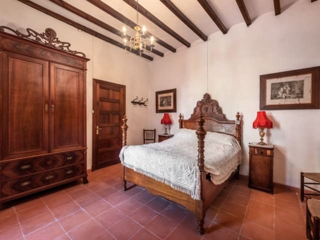 8 slaapkamer Villa te koop in Fornalutx - € 2.700.000 (Ref: 10173527)