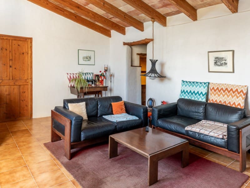 6 soveværelse Finca/Landehus til salg i Llubi med swimmingpool garage - € 1.800.000 (Ref: 5801151)