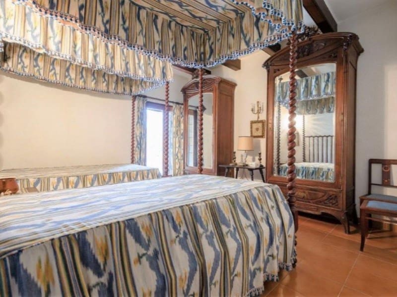 11 soveværelse Finca/Landehus til salg i Pollensa / Pollenca med swimmingpool garage - € 3.500.000 (Ref: 5801184)