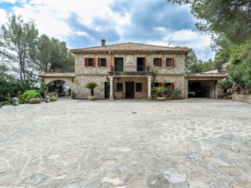11 soveværelse Finca/Landehus til salg i Pollensa / Pollenca med swimmingpool garage - € 3.500.000 (Ref: 5801184)