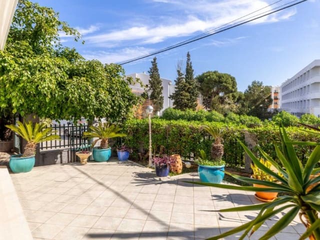 3 soverom Villa til salgs i Ca'n Picafort, Santa Margalida med garasje - € 1 400 000 (Ref: 5801257)