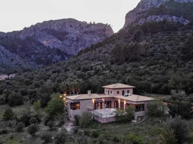 6 sypialnia Finka/Dom wiejski na sprzedaż w Bunyola z basenem - 3 000 000 € (Ref: 5801333)