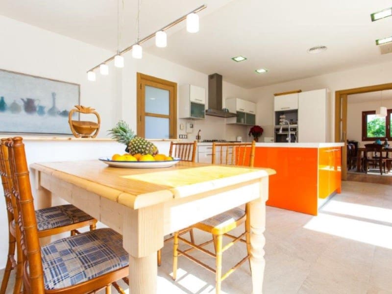 6 soveværelse Finca/Landehus til salg i Bunyola med swimmingpool - € 3.000.000 (Ref: 5801333)