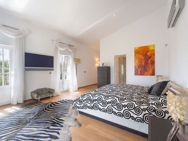 6 Zimmer Finca/Landgut zu verkaufen in Santa María del Camí mit Pool Garage - 6.800.000 € (Ref: 5801334)