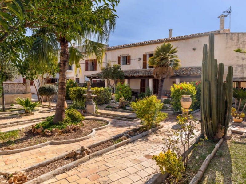 9 bedroom Finca/Country House for sale in Playa de Palma with garage - € 2,500,000 (Ref: 5818998)