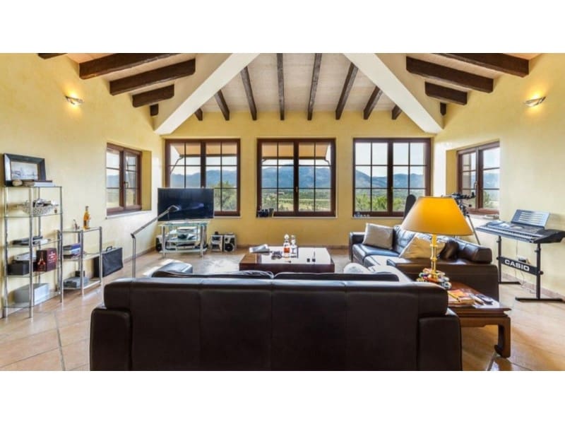 4 soveværelse Finca/Landehus til salg i Inca med swimmingpool garage - € 5.400.000 (Ref: 5844329)