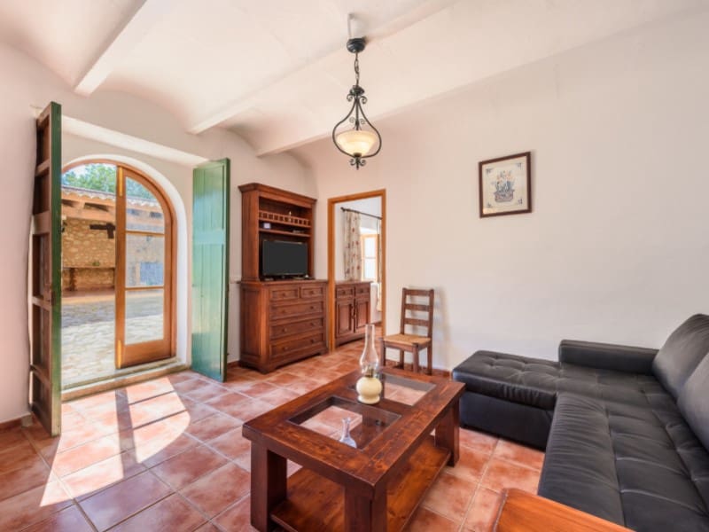 3 soverom Finca/Herregård til salgs i Portocolom med svømmebasseng garasje - € 1 400 000 (Ref: 5921672)