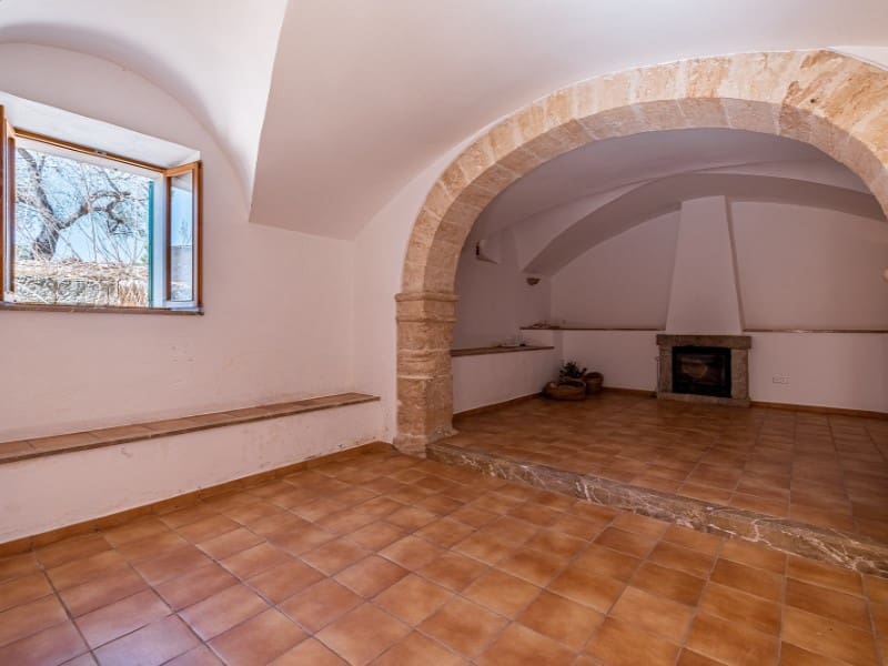 10 soveværelse Finca/Landehus til salg i Binissalem med swimmingpool garage - € 4.500.000 (Ref: 5987897)