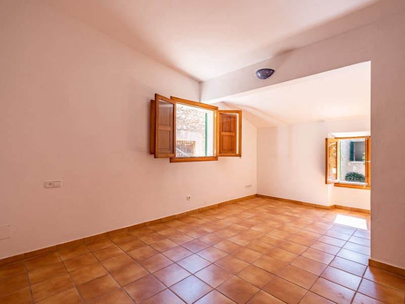 10 soveværelse Finca/Landehus til salg i Binissalem med swimmingpool garage - € 4.500.000 (Ref: 5987897)