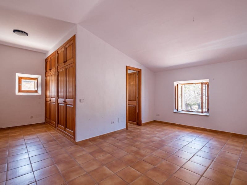 10 soveværelse Finca/Landehus til salg i Binissalem med swimmingpool garage - € 4.500.000 (Ref: 5987897)