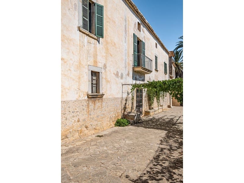 10 soveværelse Finca/Landehus til salg i Binissalem med swimmingpool garage - € 4.500.000 (Ref: 5987897)