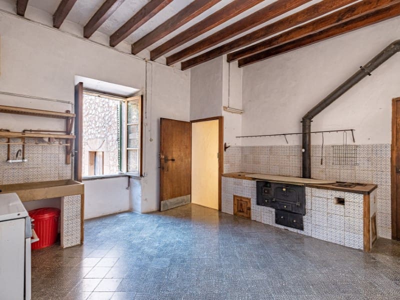 10 soveværelse Finca/Landehus til salg i Binissalem med swimmingpool garage - € 4.500.000 (Ref: 5987897)