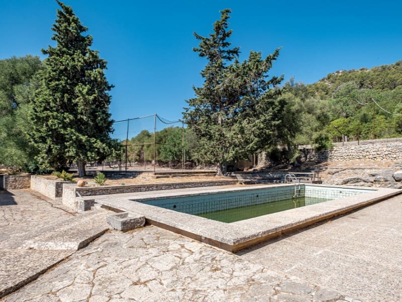 10 soveværelse Finca/Landehus til salg i Binissalem med swimmingpool garage - € 4.500.000 (Ref: 5987897)