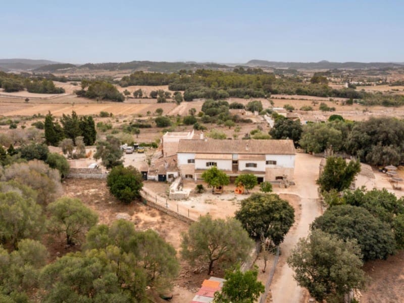 7 soveværelse Finca/Landehus til salg i Lloret de Vista Alegre med swimmingpool - € 3.800.000 (Ref: 6226761)