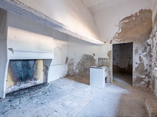 5 soveværelse Finca/Landehus til salg i Llubí med garage - € 2.500.000 (Ref: 6302112)