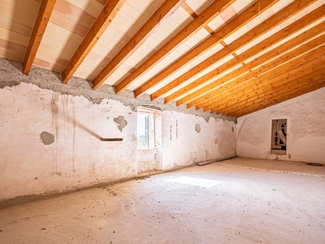 5 soveværelse Finca/Landehus til salg i Llubí med garage - € 2.500.000 (Ref: 6302112)