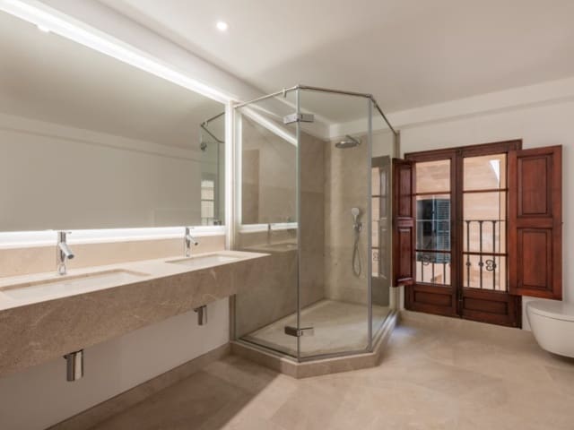 3 soveværelse Lejlighed til salg i Cort, Palma de Mallorca med garage - € 1.955.000 (Ref: 6426237)