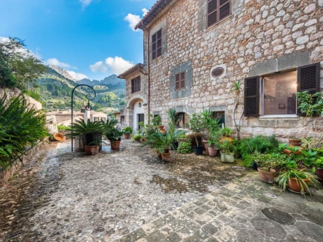 8 soveværelse Villa til salg i Fornalutx - € 2.700.000 (Ref: 6439049)