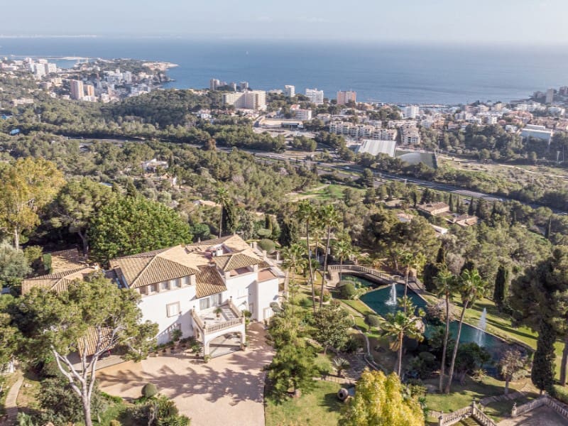 11 soveværelse Finca/Landehus til salg i Genova med swimmingpool garage - € 12.900.000 (Ref: 6571119)