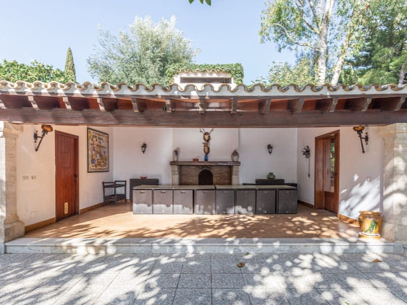 11 soveværelse Finca/Landehus til salg i Genova med swimmingpool garage - € 12.900.000 (Ref: 6571119)