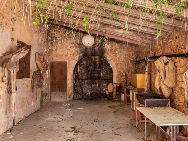 10 slaapkamer Finca/Landhuis te koop in Lloret de Vista Alegre met garage - € 2.710.000 (Ref: 6667422)