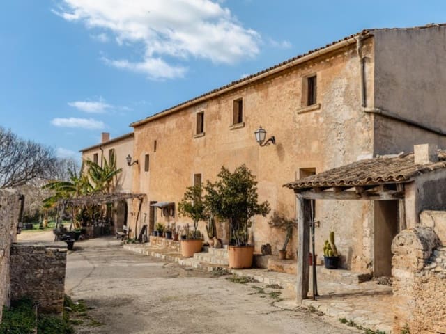 8 soveværelse Finca/Landehus til salg i Artà med garage - € 7.800.000 (Ref: 6679110)