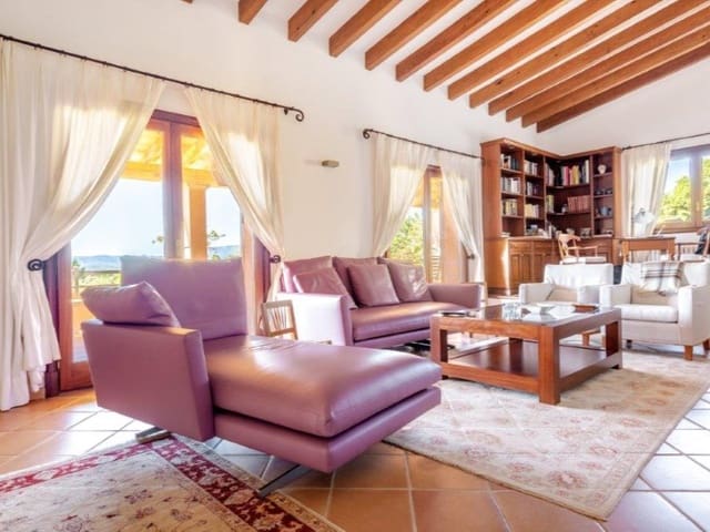 4 chambre Finca/Maison de Campagne à vendre à Bunyola avec piscine garage - 1 840 000 € (Ref: 6689340)