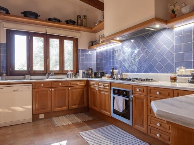 4 chambre Finca/Maison de Campagne à vendre à Bunyola avec piscine garage - 1 840 000 € (Ref: 6689340)