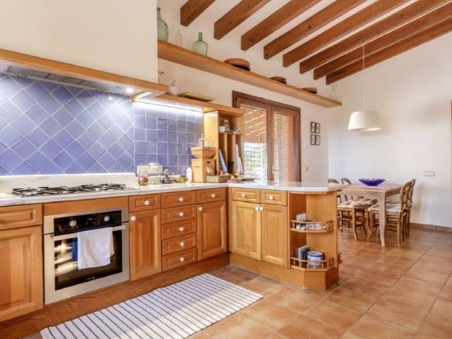 4 chambre Finca/Maison de Campagne à vendre à Bunyola avec piscine garage - 1 840 000 € (Ref: 6689340)