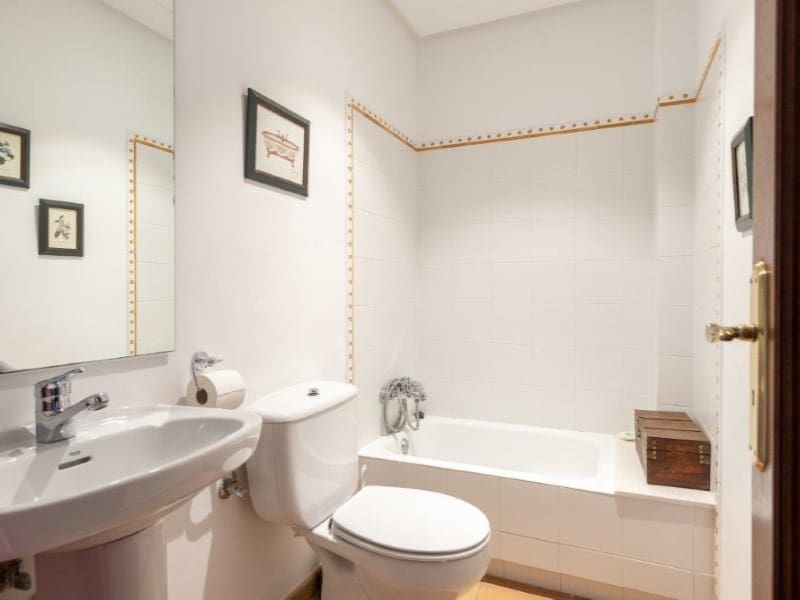 4 chambre Finca/Maison de Campagne à vendre à Bunyola avec piscine garage - 1 840 000 € (Ref: 6689340)