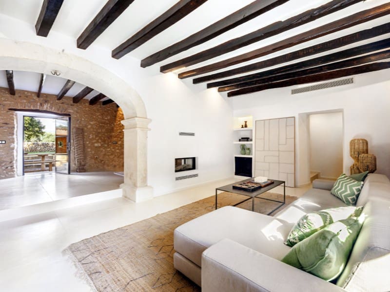 4 soveværelse Finca/Landehus til salg i Llubi med swimmingpool - € 2.950.000 (Ref: 6777989)