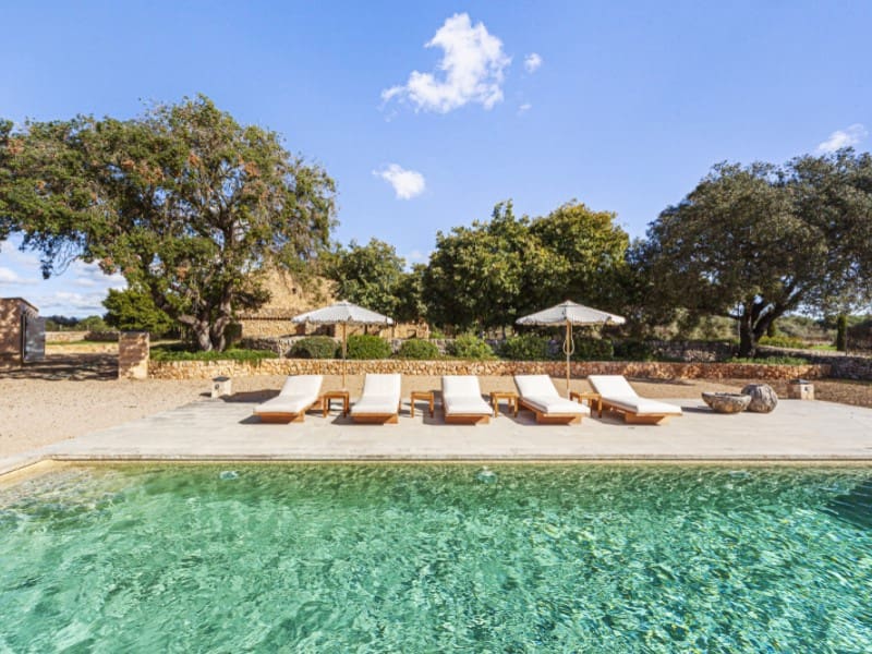 4 soveværelse Finca/Landehus til salg i Llubi med swimmingpool - € 2.950.000 (Ref: 6777989)