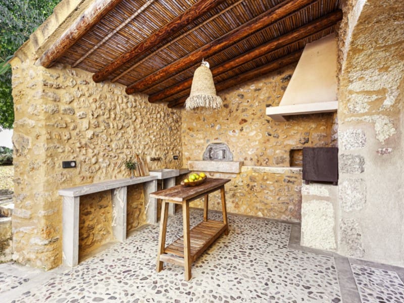 4 soveværelse Finca/Landehus til salg i Llubi med swimmingpool - € 2.950.000 (Ref: 6777989)