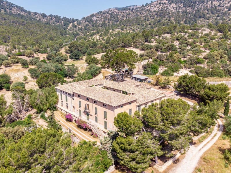 20 slaapkamer Finca/Landhuis te koop in Calvia - € 15.000.000 (Ref: 6846520)