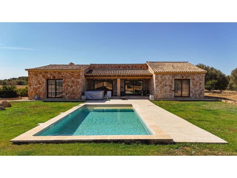 22 soveværelse Finca/Landehus til salg i Llucmajor med swimmingpool - € 25.000.000 (Ref: 6973435)