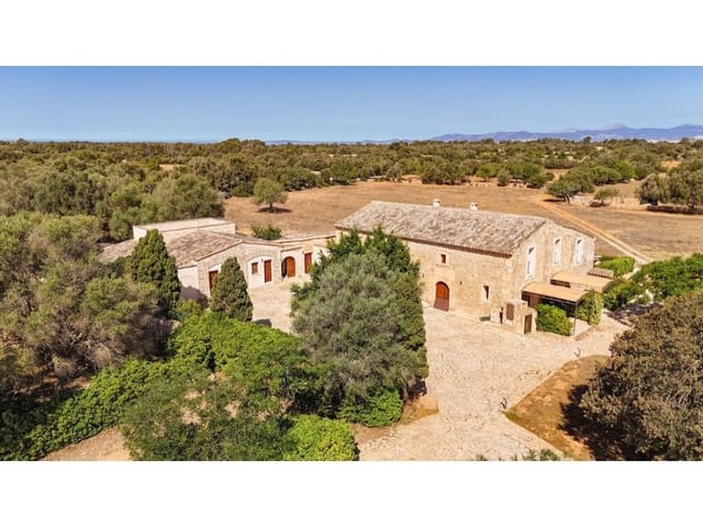 22 soveværelse Finca/Landehus til salg i Llucmajor med swimmingpool - € 25.000.000 (Ref: 6973435)