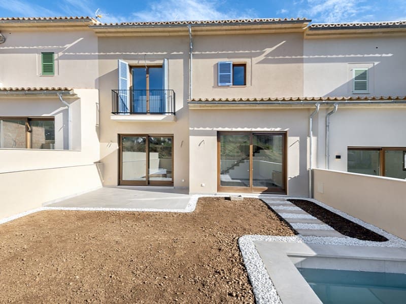 3 soverom Villa til salgs i Alaro med svømmebasseng garasje - € 1 050 000 (Ref: 7001993)