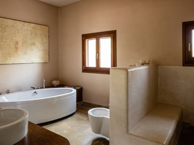 5 soveværelse Finca/Landehus til salg i Porreres - € 3.390.000 (Ref: 7032137)