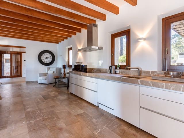 5 soveværelse Finca/Landehus til salg i Porreres med swimmingpool - € 5.750.000 (Ref: 7064157)