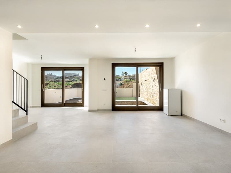 3 soveværelse Villa til salg i Alaro med swimmingpool garage - € 1.150.000 (Ref: 7088635)