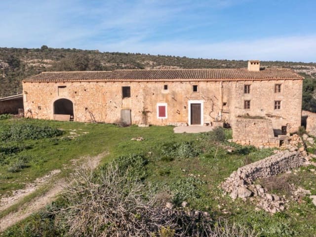 6 bedroom Finca/Country House for sale in Manacor - € 2,700,000 (Ref: 7294705)