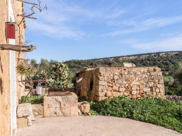 6 bedroom Finca/Country House for sale in Manacor - € 2,700,000 (Ref: 7294705)