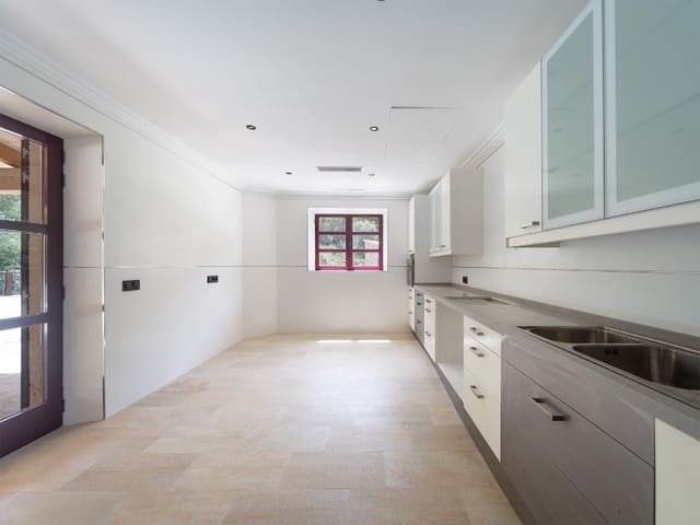 7 soveværelse Finca/Landehus til salg i Estellenchs med swimmingpool garage - € 3.500.000 (Ref: 7401427)