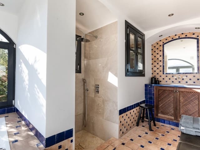 5 slaapkamer Villa te koop in Andratx met zwembad - € 7.900.000 (Ref: 7475137)