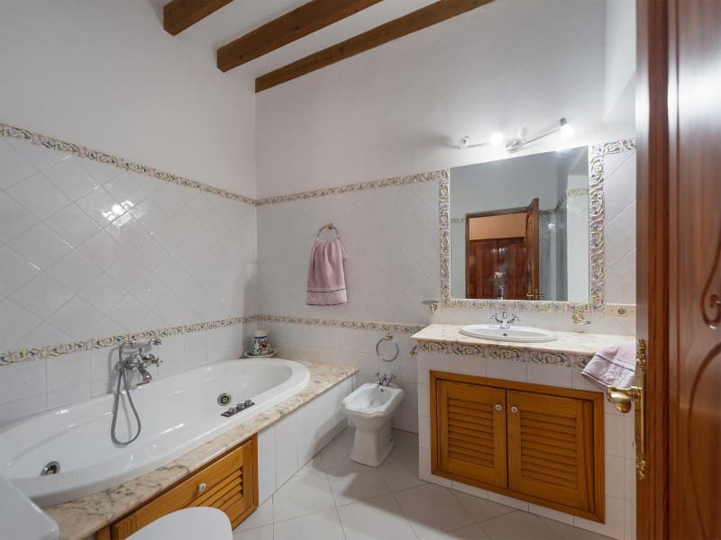 10 soveværelse Finca/Landehus til salg i Santa Maria del Cami med swimmingpool - € 8.975.000 (Ref: 7498526)